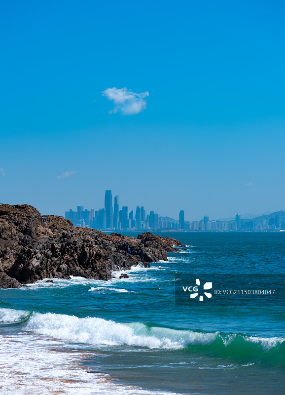 青岛城市天际线，海景图片素材