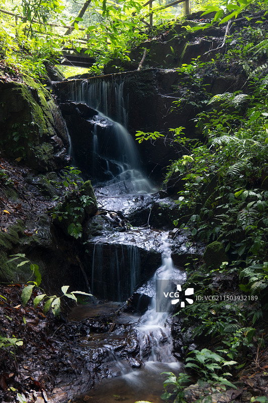 莫里瀑布图片素材