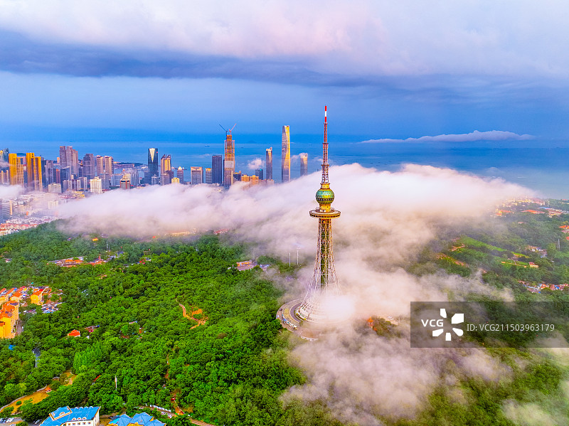 青岛太平山平流雾图片素材