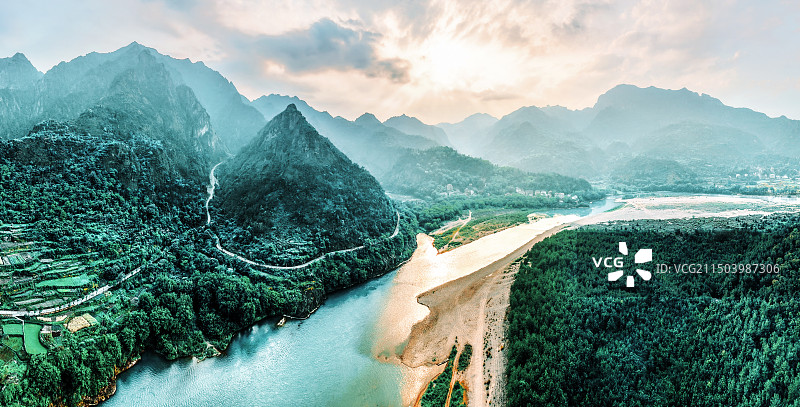 楠溪江暮霭图片素材