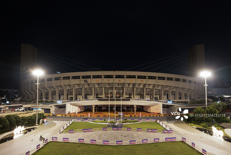 黄龙体育中心夜景图片素材
