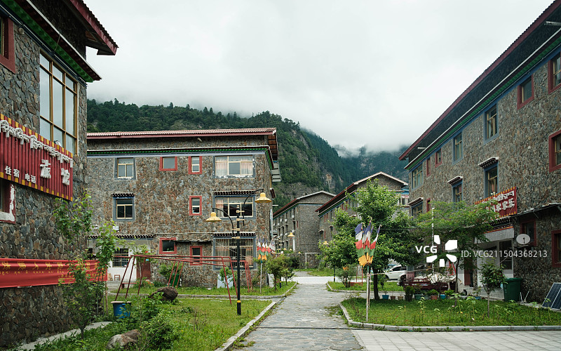 西藏山南边境城镇——麻麻门巴民族乡图片素材