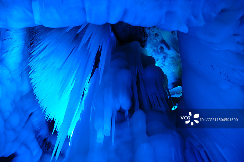 忻州市宁武万年冰洞旅游区图片素材
