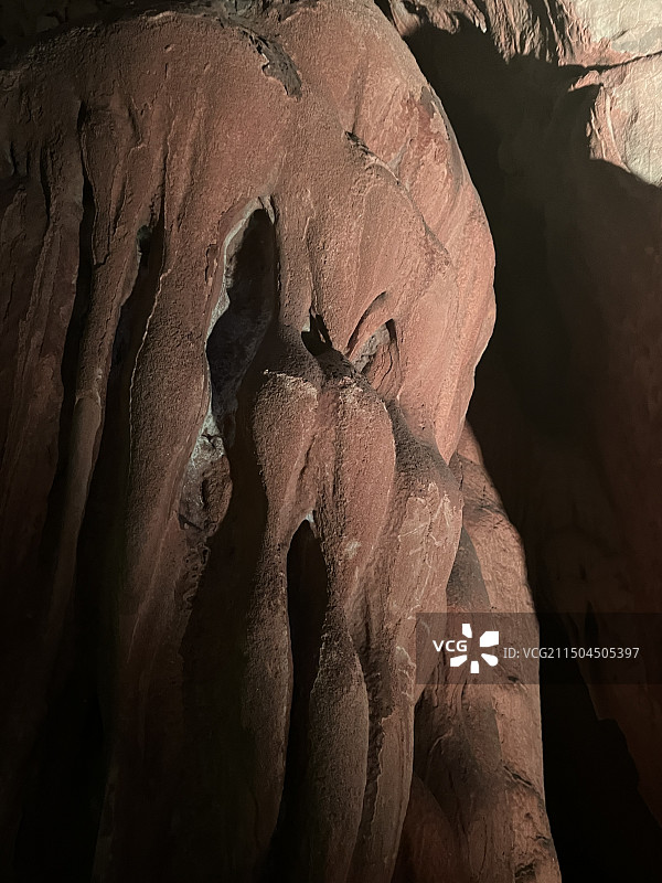 杭州灵山景区钟乳石溶洞仙桥洞图片素材