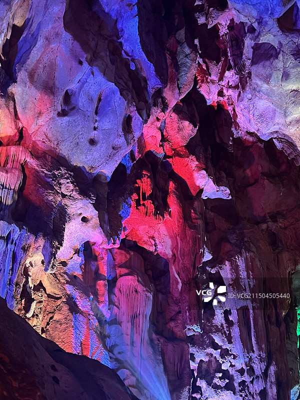 杭州灵山景区钟乳石溶洞仙桥洞图片素材