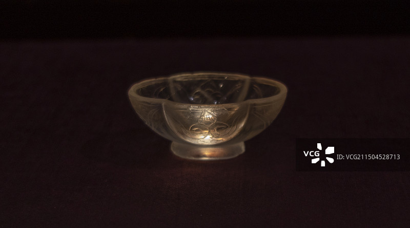 辽代陈国公主文物水晶杯图片素材