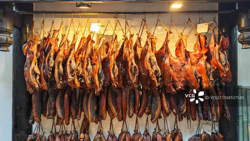 春节传统美食腊肉香肠猪头肉图片素材