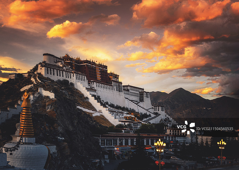 西藏拉萨布达拉宫夕阳景色图片素材
