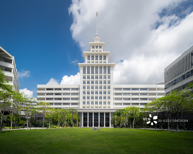 哈尔滨工业大学（深圳）主楼图片素材