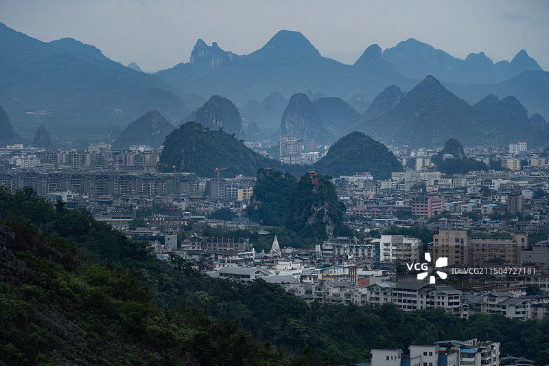 桂林山水喀斯特景观 桂林独秀峰、屏风山图片素材