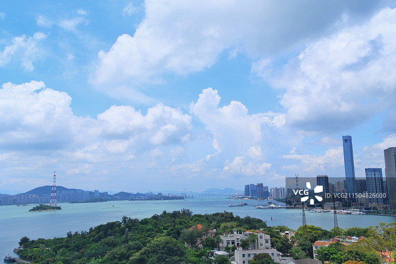 厦门鼓浪屿的蓝天白云和晚霞图片素材