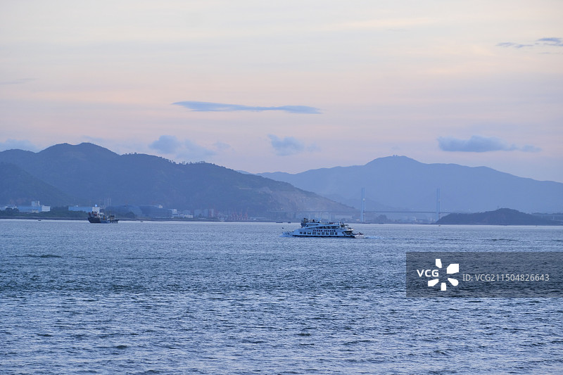 厦门鼓浪屿的蓝天白云和晚霞图片素材