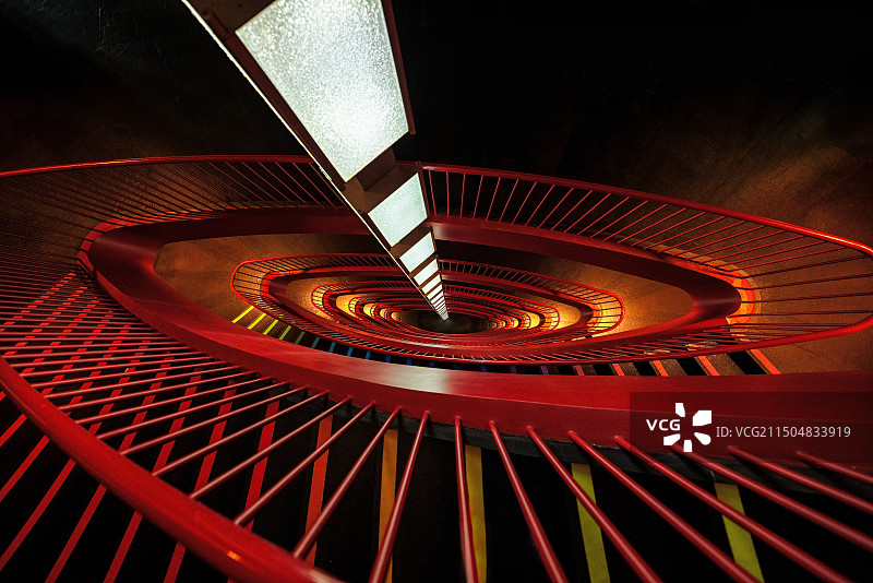北京国家大剧院内部逃生消防楼梯图片素材