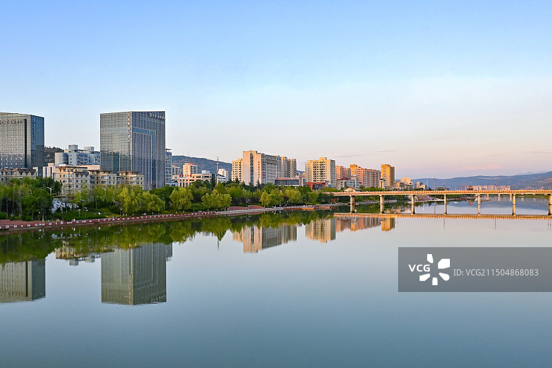 甘肃天水渭河城市风光图片素材