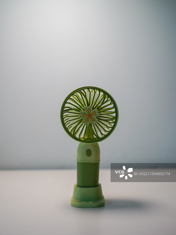 夏天的便携风扇图片素材