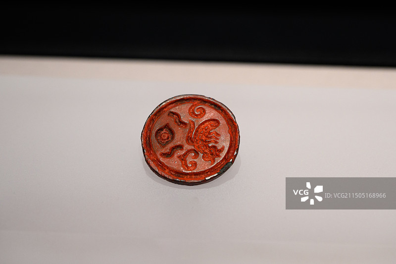 战国时期蚕纹铜印，四川博物院图片素材