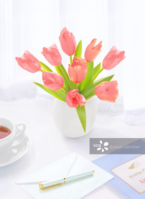 郁金香、信件和茶图片素材