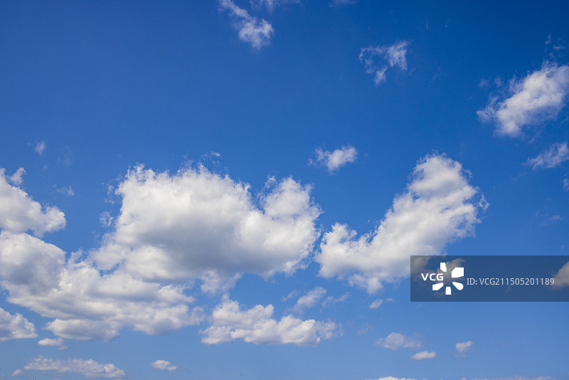 蓝天白云图片素材