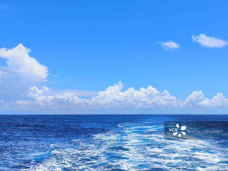 海上云图片素材