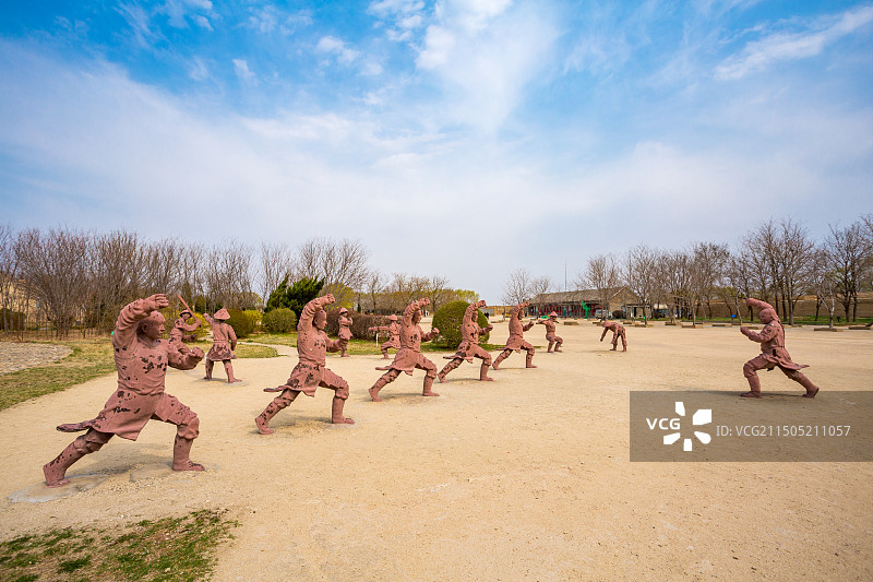 辽宁营口西炮台景区清朝官兵训练场景图片素材