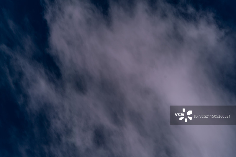 珠穆朗玛峰空中的云图片素材