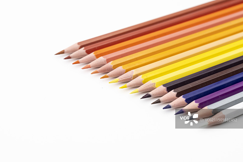 彩色铅笔的排列 白色背景彩铅素材图片素材
