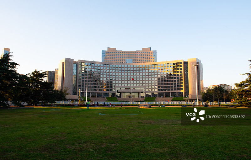 中国山东省青岛市市政府 五四广场 城市风光图片素材