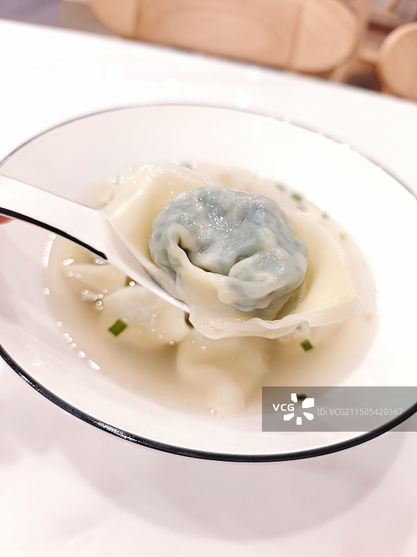 馄饨，手工馄饨，中华美食，传统美食，小吃，鲜肉馄饨，荠菜馄饨，韭菜馄饨，白菜馄饨，青菜馄饨，美食图片素材