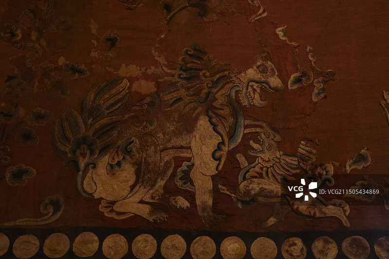 中国丝绸博物馆藏 初唐狮子纹刺绣图片素材