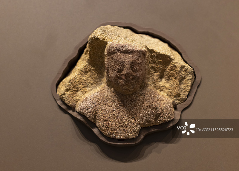 石供养天人头胸部残件 北魏 出自云冈第20窟 上海博物馆图片素材