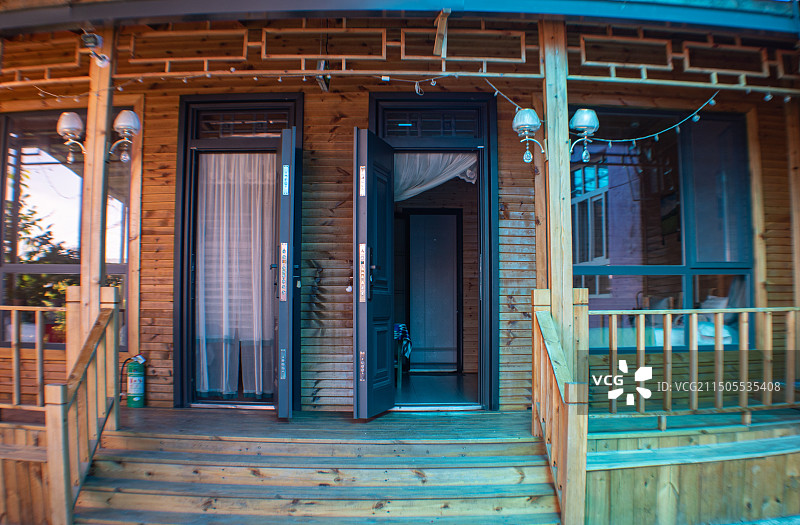 新疆伊犁特克斯八卦城民宿内部布局照片，图片素材