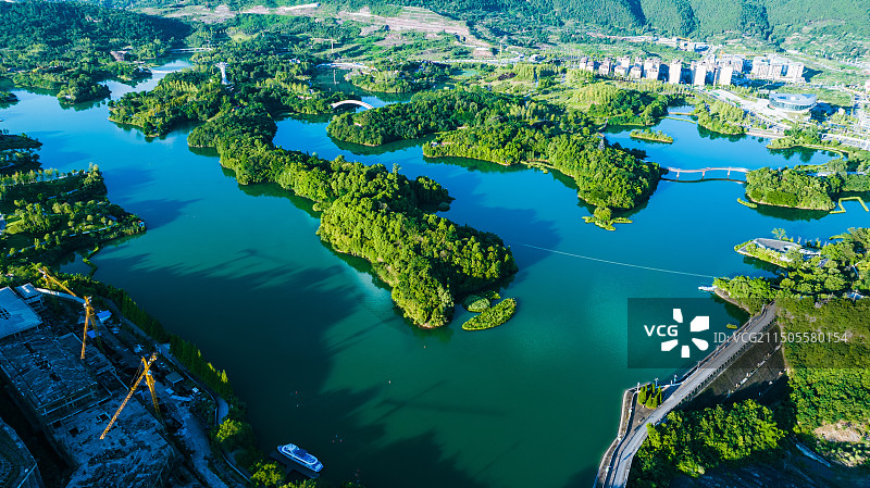 俯瞰达州市莲花湖湿地公园图片素材
