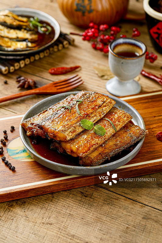 炸带鱼图片素材