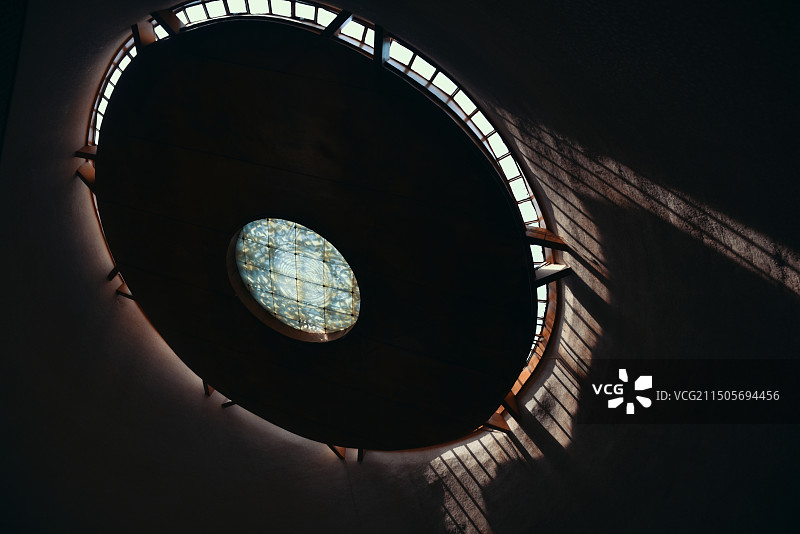 宝鸡青铜器博物馆大厅屋顶图片素材