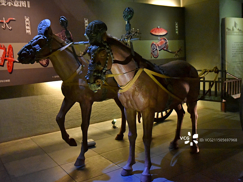 宝鸡青铜器博物馆展品-马车图片素材