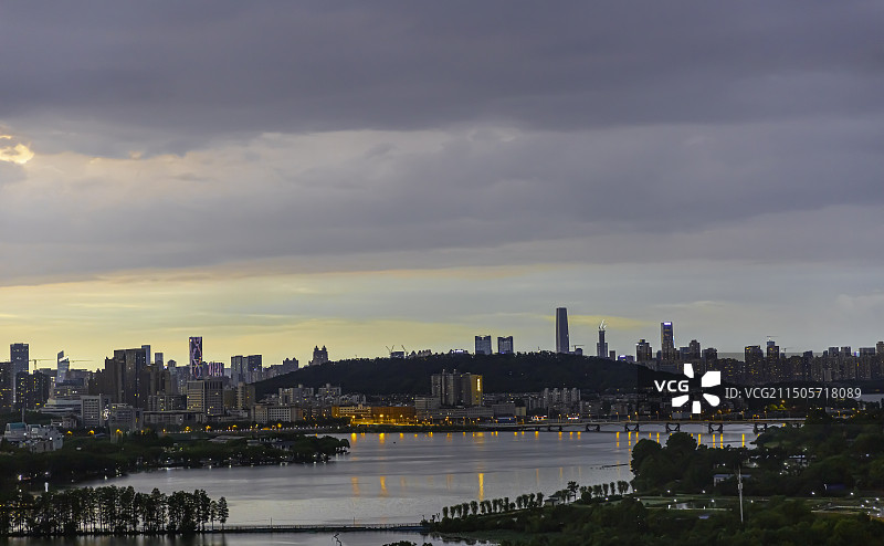 武汉东湖晚霞图片素材