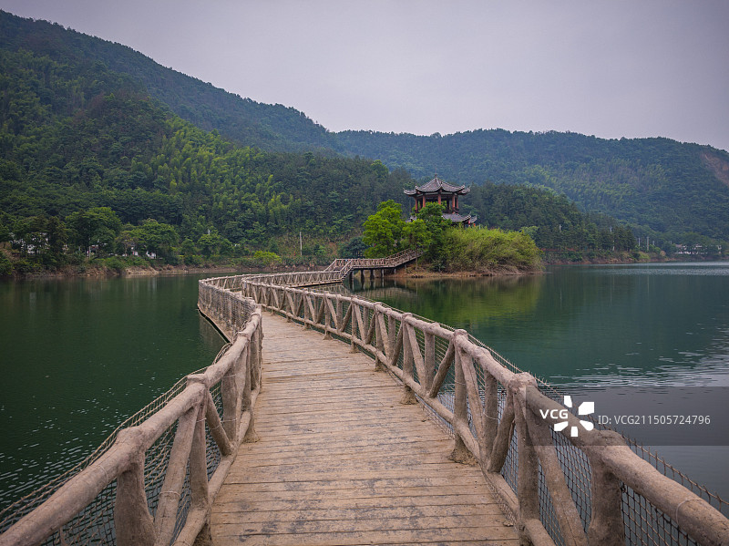 咸宁通城县药姑山：中华古瑶第一村图片素材