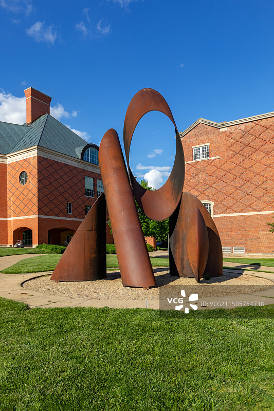 伊利诺伊香槟大学校园雕塑图片素材