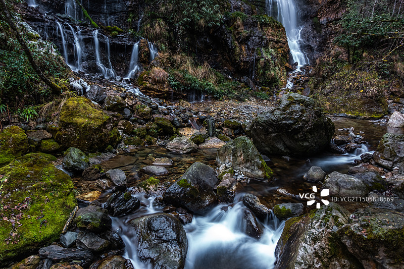 神农架峡谷瀑布图片素材