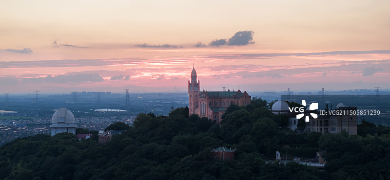 航拍松江佘山晚霞图片素材