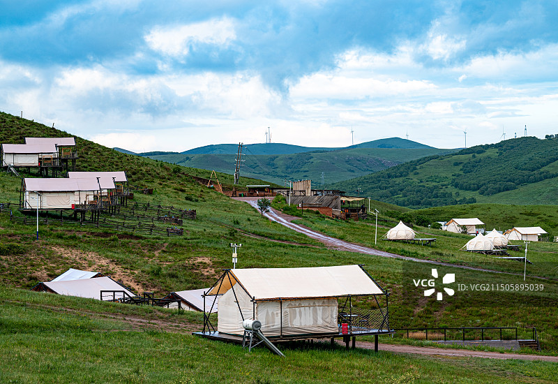 草原帐篷营地图片素材