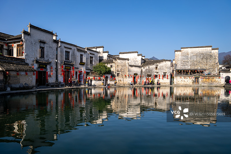 中国安徽宏村月沼湖图片素材