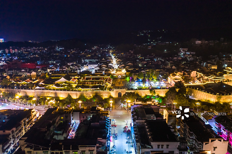 中国安徽徽州古城夜景图片素材