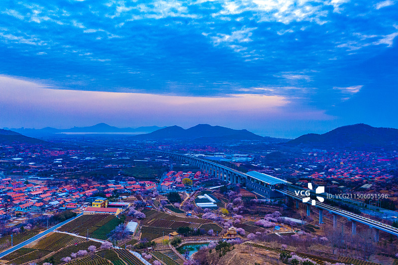 青岛崂山庙石风光 崂山茶园图片素材