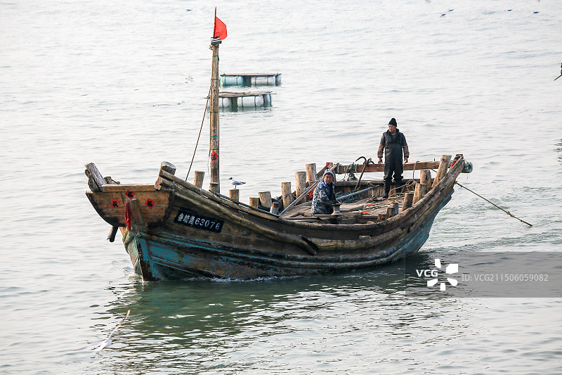 青岛崂山流清湾风光 渔村 渔船图片素材