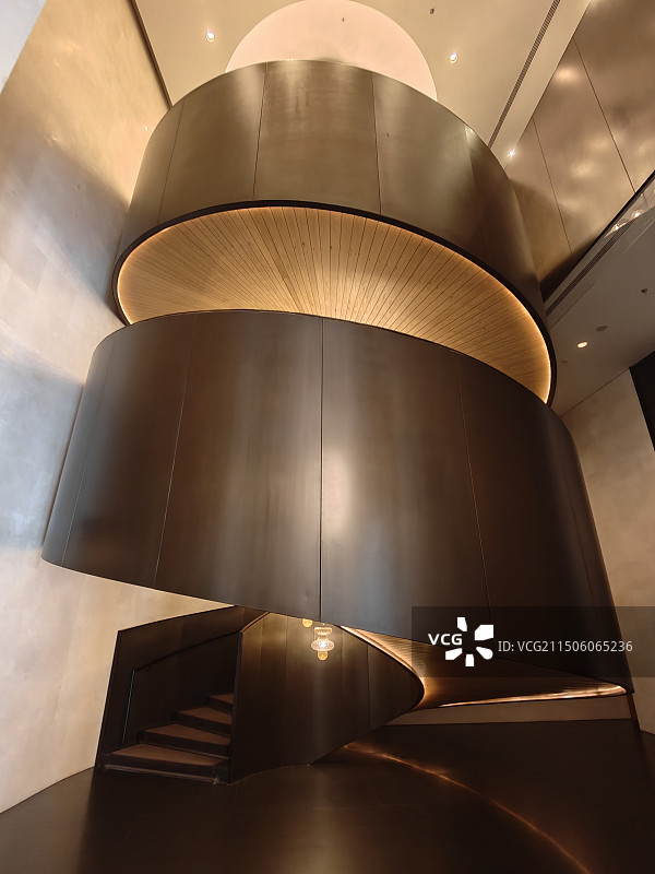 北京宝格丽酒店旋转楼梯图片素材