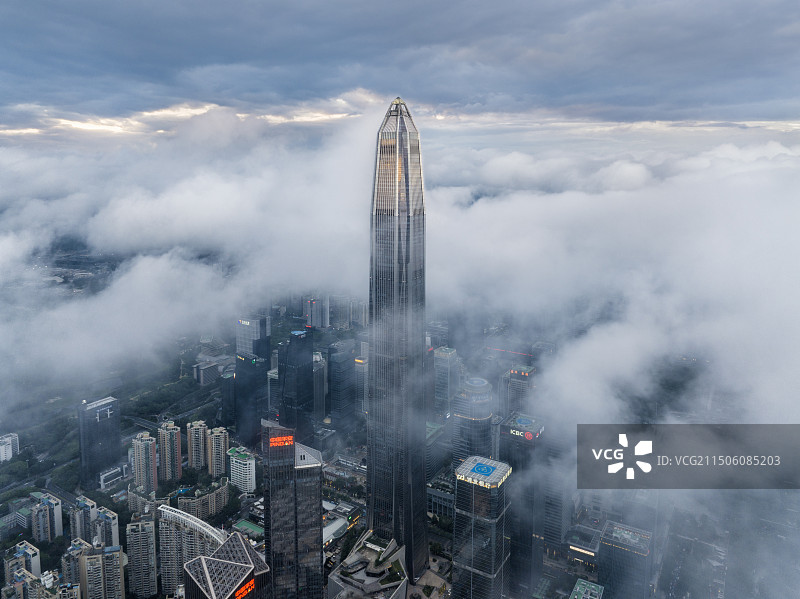 深圳平安金融中心地标城市风光云海日落夜景图片素材
