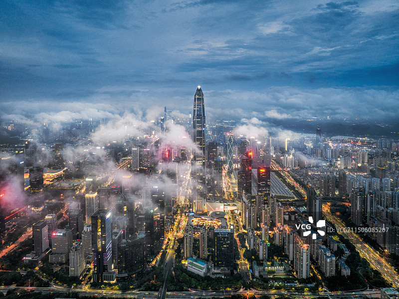 深圳平安金融中心地标城市风光云海日落夜景图片素材