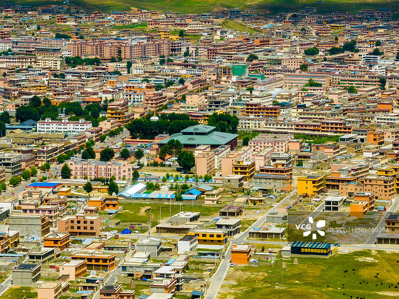 四川甘孜州天空之城理塘图片素材