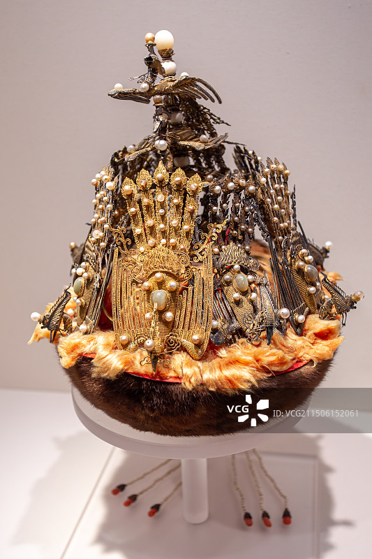 金嵌珍珠皇后冬朝冠   清  北京故宫博物馆图片素材